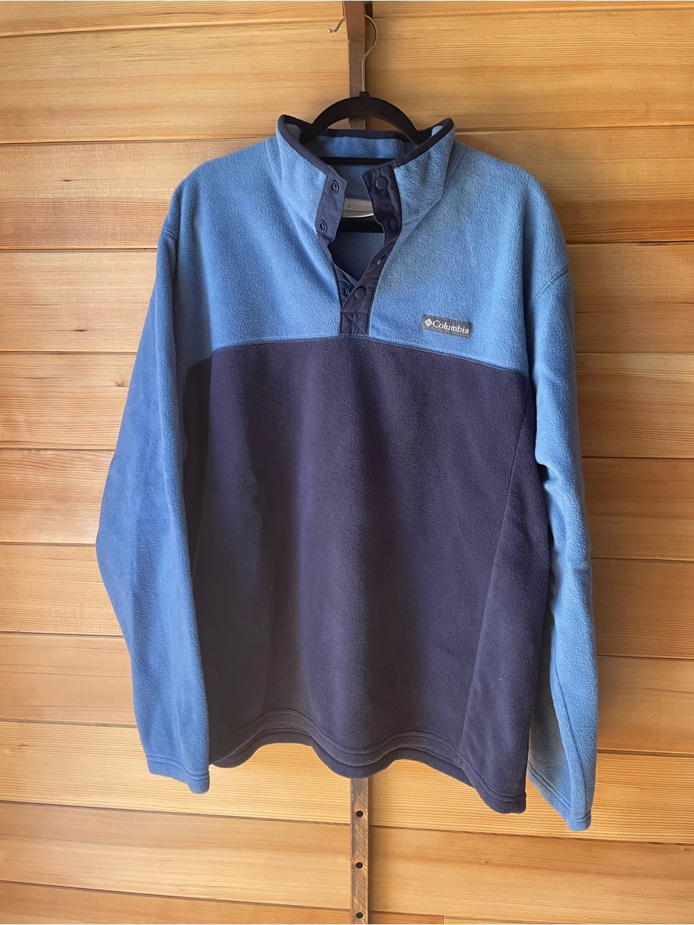 Columbia Two-Tone Light Blue and Navy Snap Pullover Fleece XXL